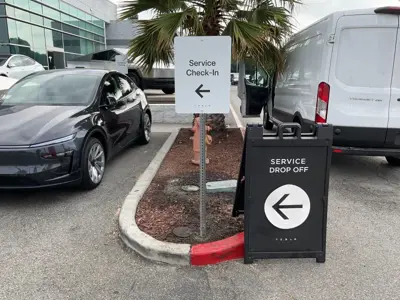 Exterior Signage Photo